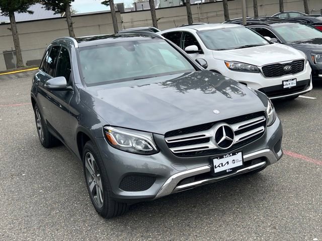 Used 2017 Mercedes-Benz GLC 300 4MATIC image 5