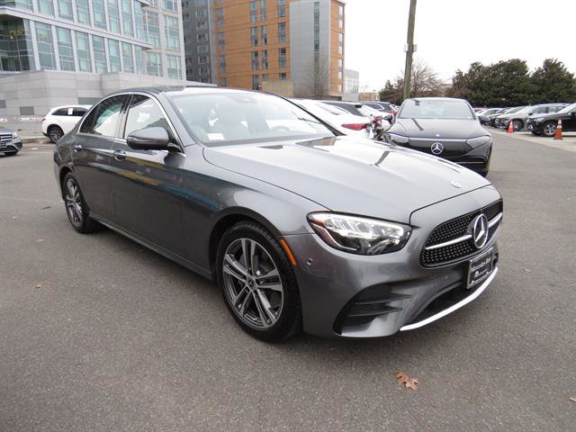 Used 2022 Mercedes-Benz E 350 4MATIC Sedan image 5