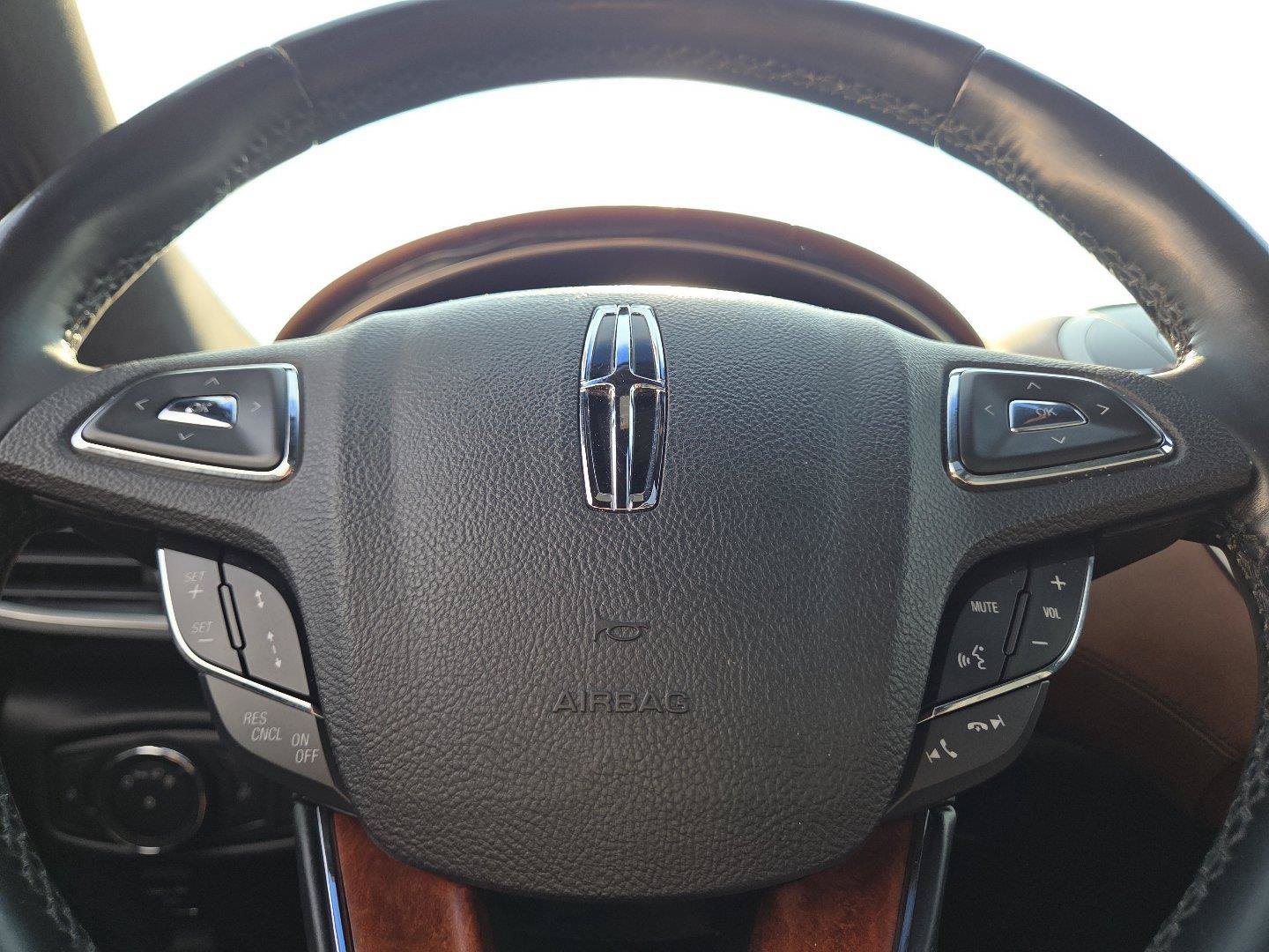 Used 2016 Lincoln MKX Black Label w/ Technology Package AWD/4WD image 23