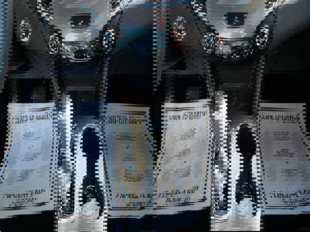 Used 2018 Chevrolet Cruze LT w/ Convenience Package FWD image 12