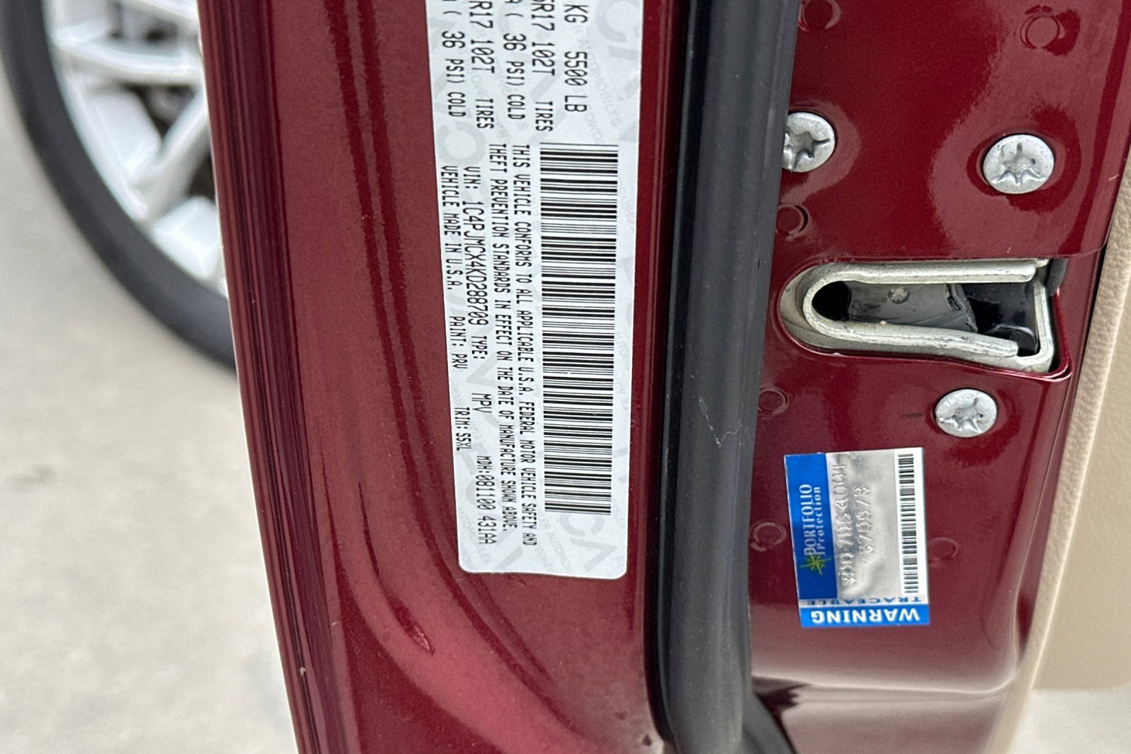 Used 2019 Jeep Cherokee Latitude w/ Popular Appearance Group image 29