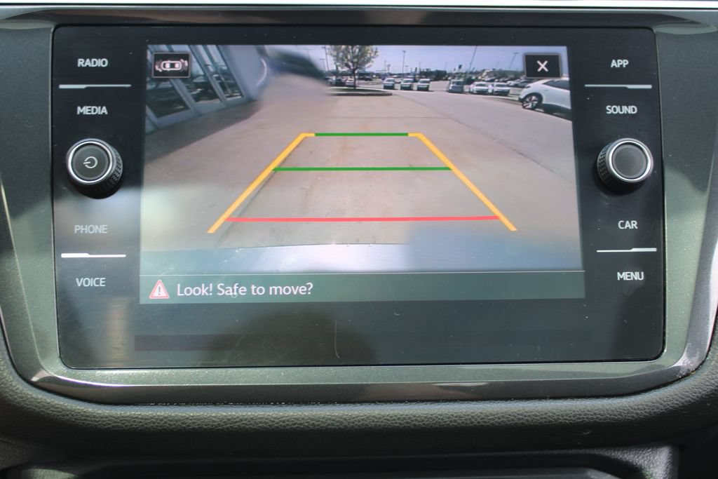 Certified 2024 Volkswagen Tiguan SE R-Line FWD image 16