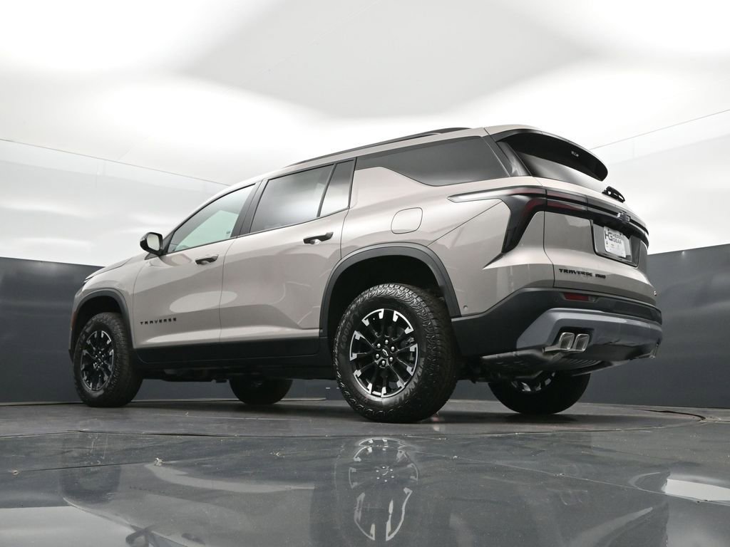 New 2026 Chevrolet Traverse Z71 w/ Enhanced Driving Package AWD/4WD image 42