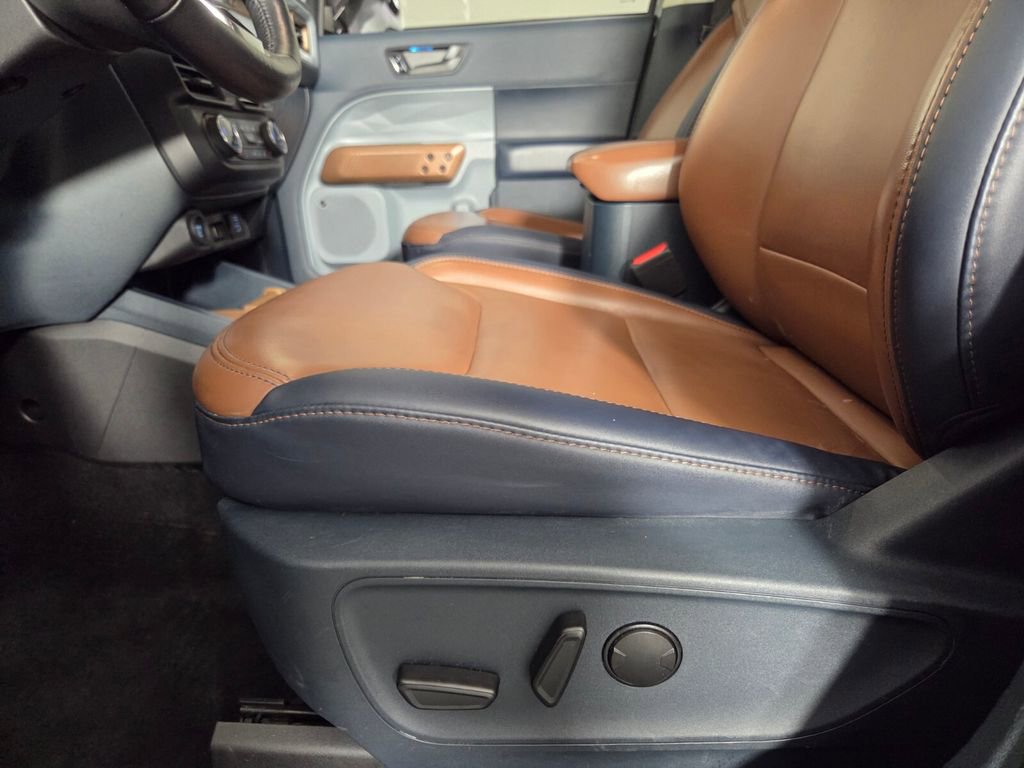 Used 2022 Ford Maverick Lariat w/ Lariat Luxury Package image 12
