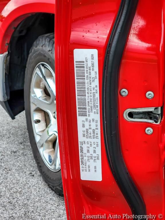 Used 2013 RAM 1500 Laramie AWD/4WD image 16
