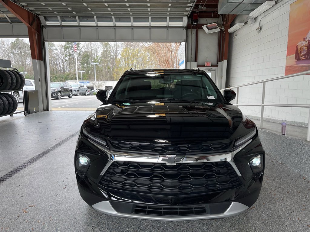 Used 2024 Chevrolet Blazer LT w/ Convenience Package image 2