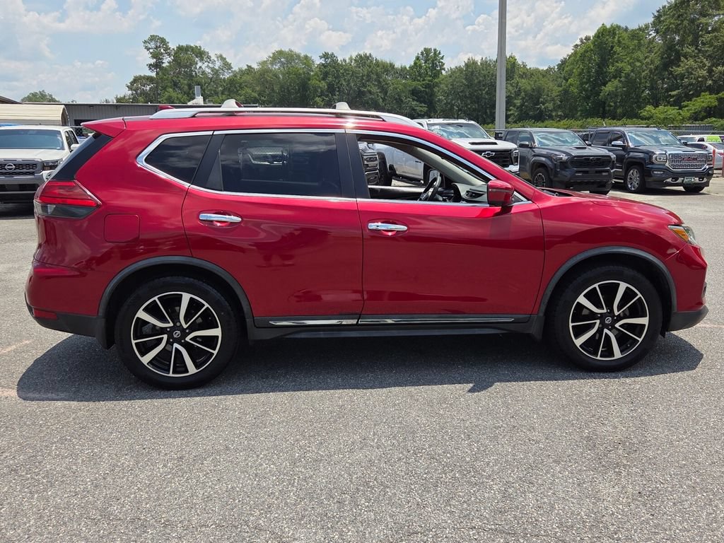 Used 2017 Nissan Rogue SL w/ SL Premium Package FWD image 11