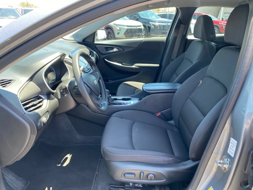 Used 2024 Chevrolet Malibu LT FWD image 23