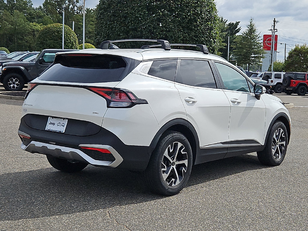 Used 2023 Kia Sportage EX AWD/4WD image 7
