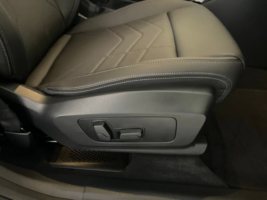 Used 2023 BMW X1 xDrive28i w/ Convenience Package AWD/4WD image 58