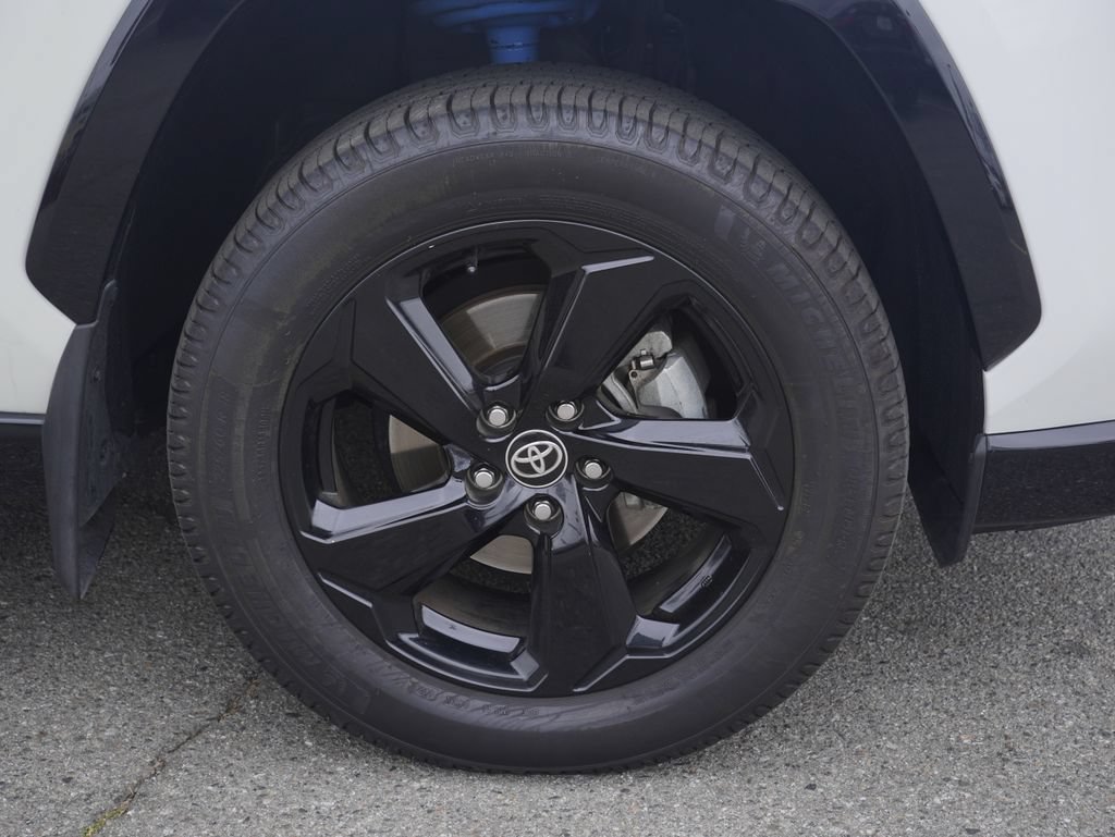 Used 2021 Toyota RAV4 XSE AWD/4WD image 7
