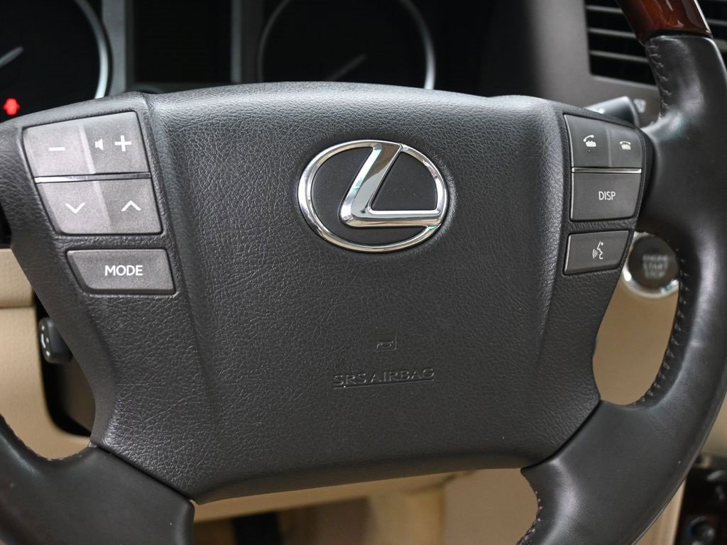 Used 2011 Lexus LX 570 4WD image 19