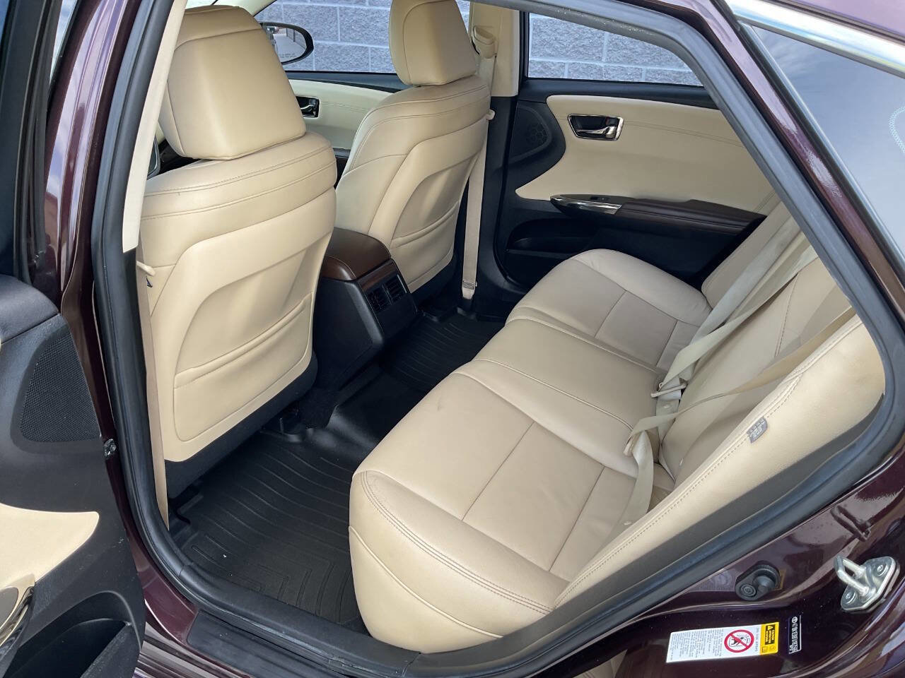 Used 2015 Toyota Avalon XLE FWD image 27