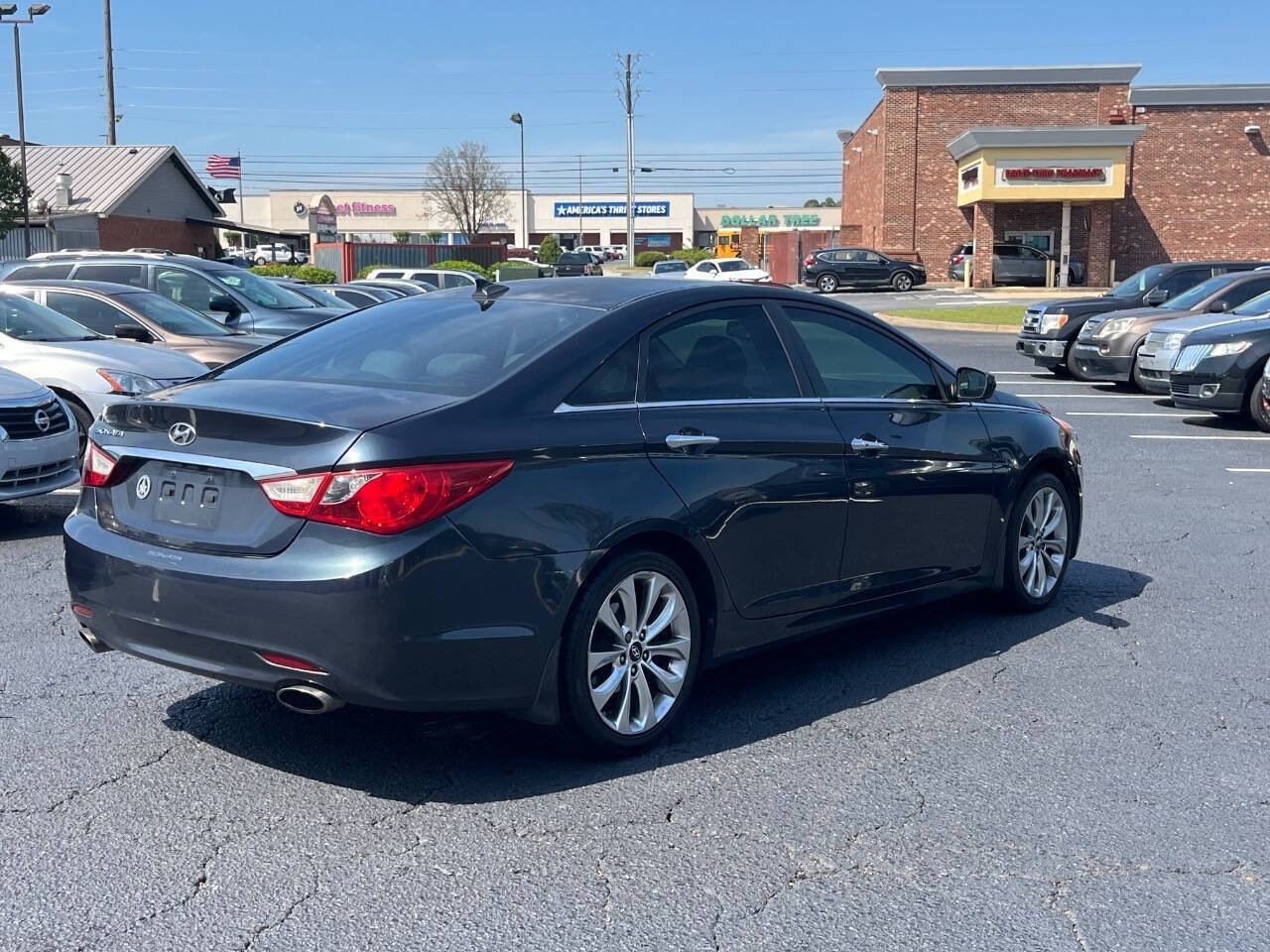 Used 2013 Hyundai Sonata SE w/ Navigation & Sunroof Pkg FWD image 7