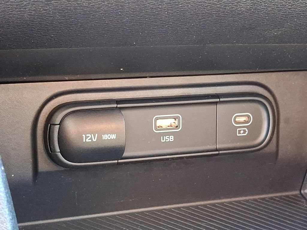 Used 2025 Kia Sportage LX AWD/4WD image 26