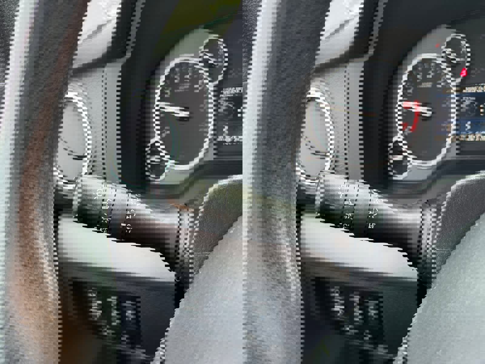 Used 2016 Toyota Tundra SR5 w/ SR5 Upgrade Package AWD/4WD image 19