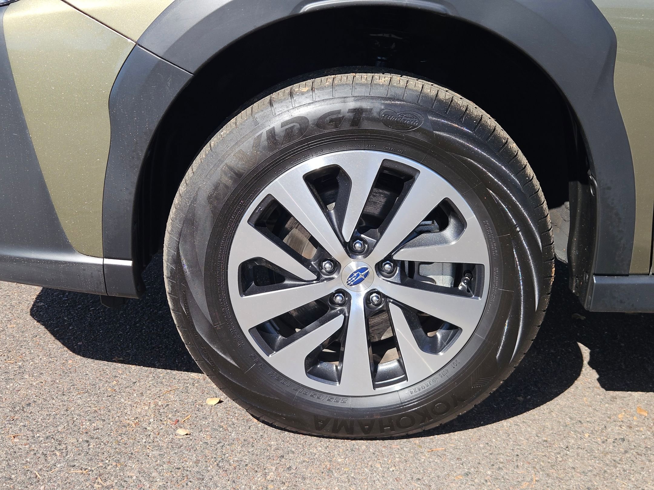 Used 2024 Subaru Outback Premium image 9