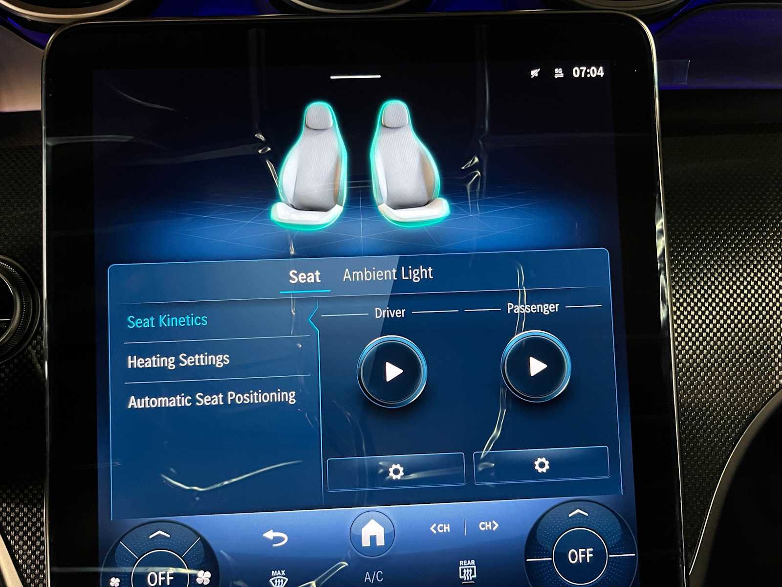 New 2025 Mercedes-Benz GLC 300 4MATIC image 27