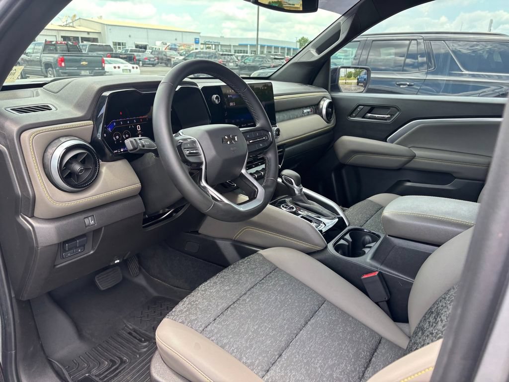Certified 2024 Chevrolet Colorado ZR2 w/ Safety Package AWD/4WD image 8