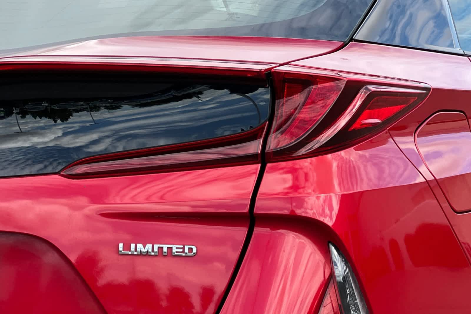 Certified 2022 Toyota Prius Prime Limited FWD image 33