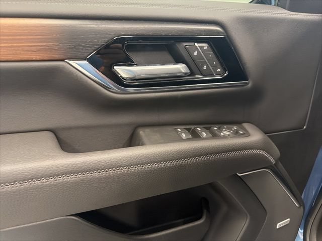 New 2026 GMC Yukon XL Denali w/ Sun & Power Step Package AWD/4WD image 50