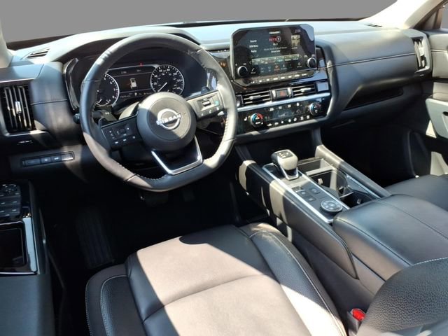Used 2025 Nissan Pathfinder SL w/ Cargo Package AWD/4WD image 6