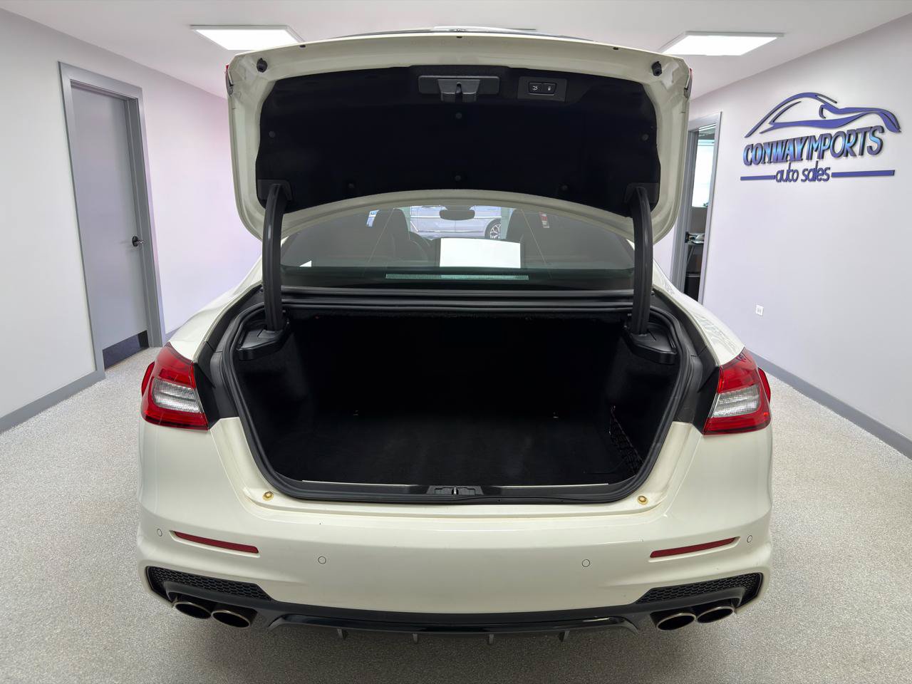 Used 2018 Maserati Quattroporte S GranSport Q4 AWD/4WD image 37