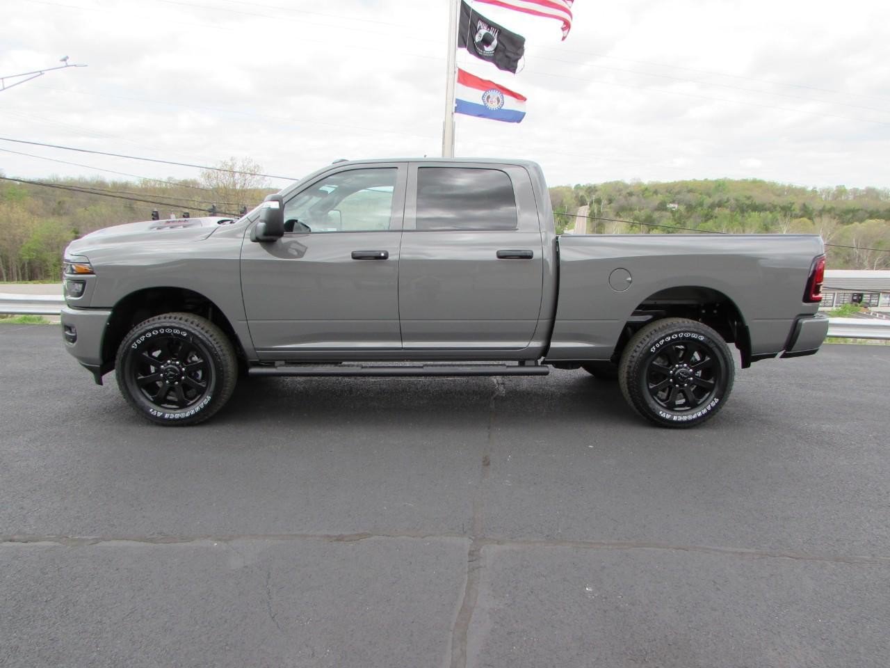 New 2026 RAM 2500 Tradesman AWD/4WD image 4