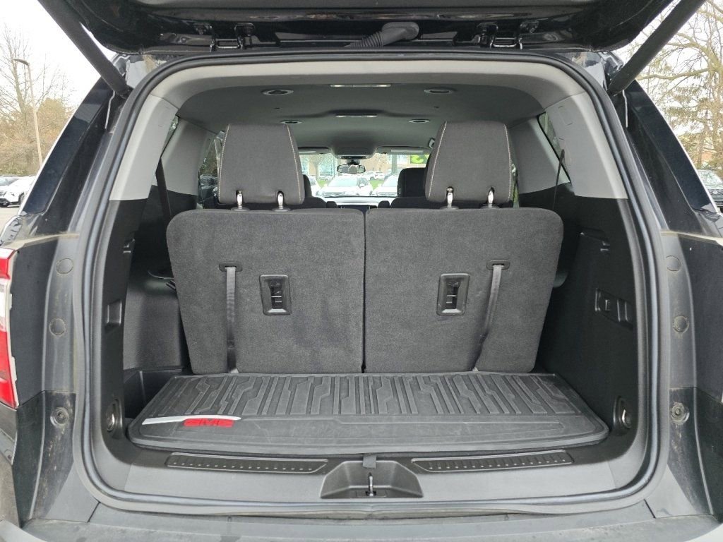 Used 2023 GMC Acadia SLE w/ Driver Convenience Package image 14