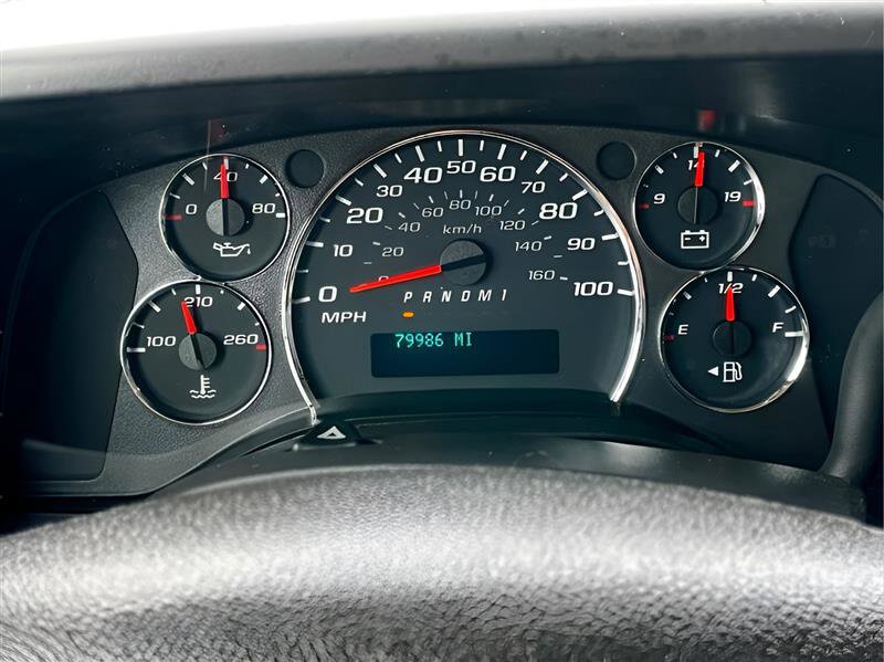 Used 2012 Chevrolet Express 2500 w/ Cold Climate Package image 16