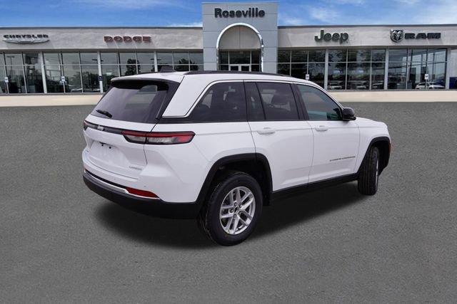 New 2025 Jeep Grand Cherokee Laredo X w/ Luxury Tech Group I image 3