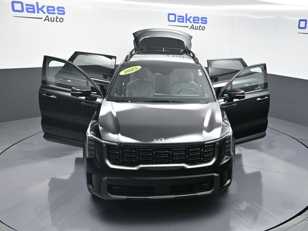 Certified 2025 Kia Sorento SX Prestige w/ Sage Leather Package image 64