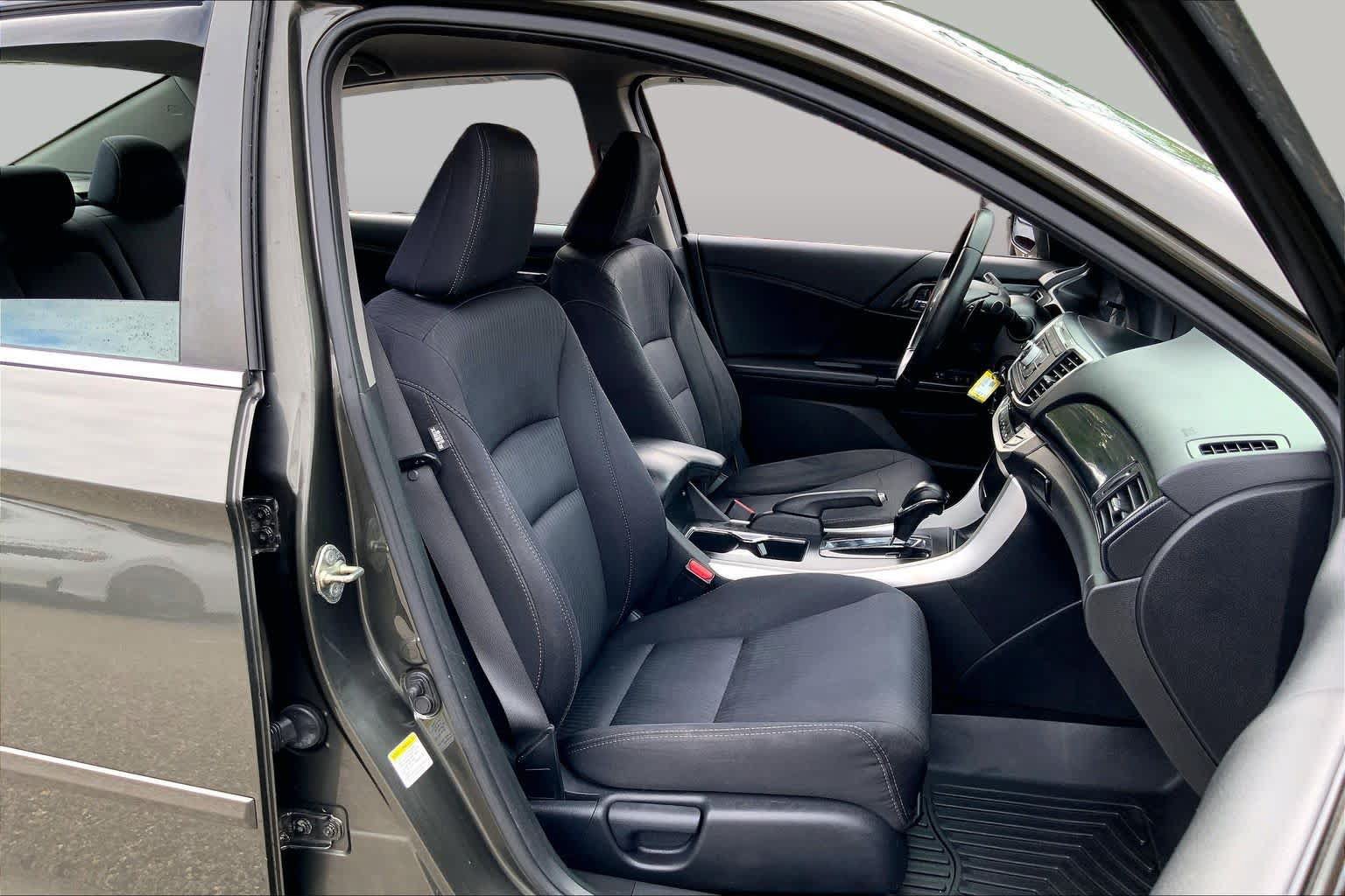 Used 2014 Honda Accord Sport image 8