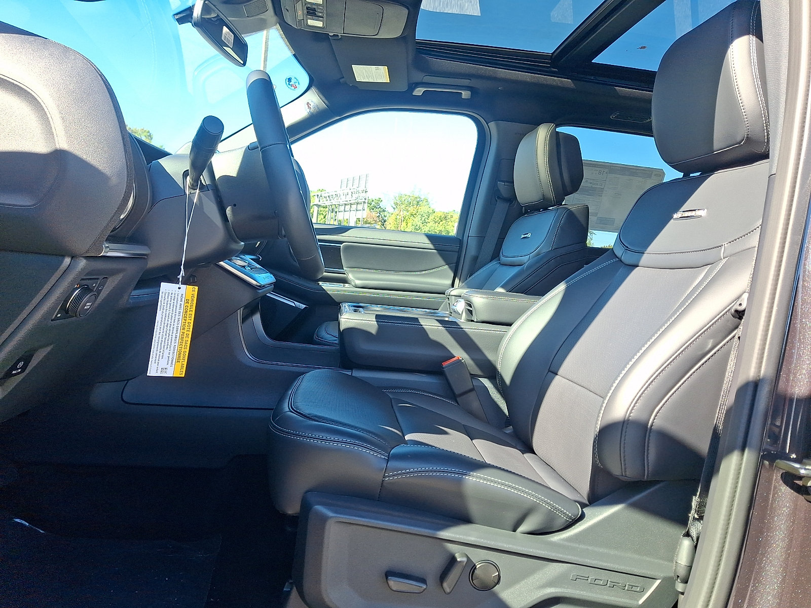 New 2027 Ford Expedition Max Platinum w/ Stealth Performance Package AWD/4WD image 8