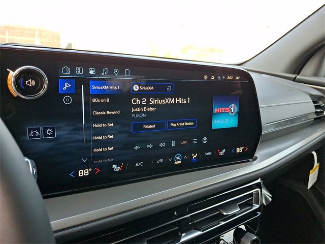 New 2026 Chevrolet Traverse LT w/ Midnight/Sport Edition image 13