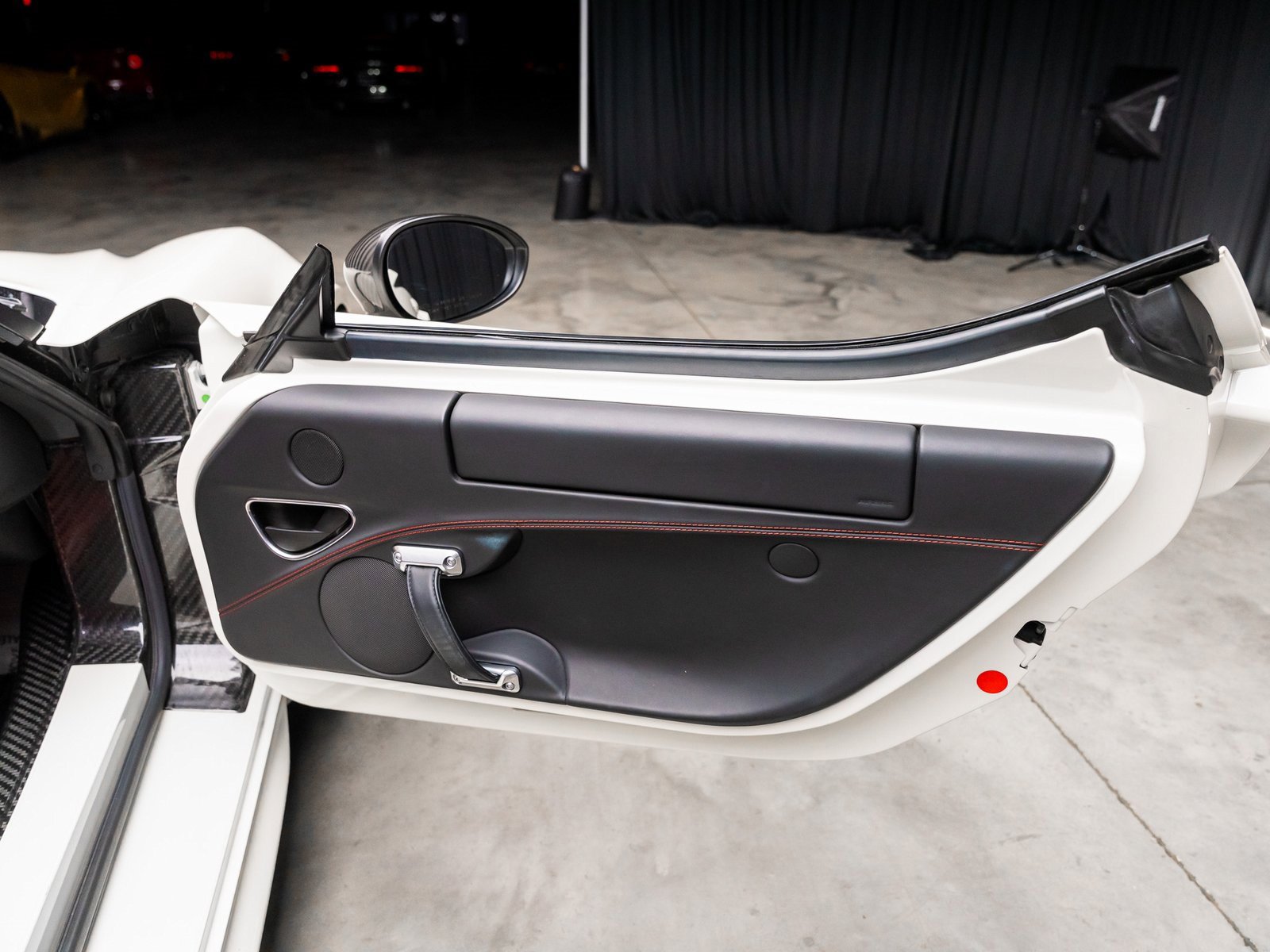 Used 2015 Alfa Romeo 4C Coupe w/ Leather Interior Group image 50