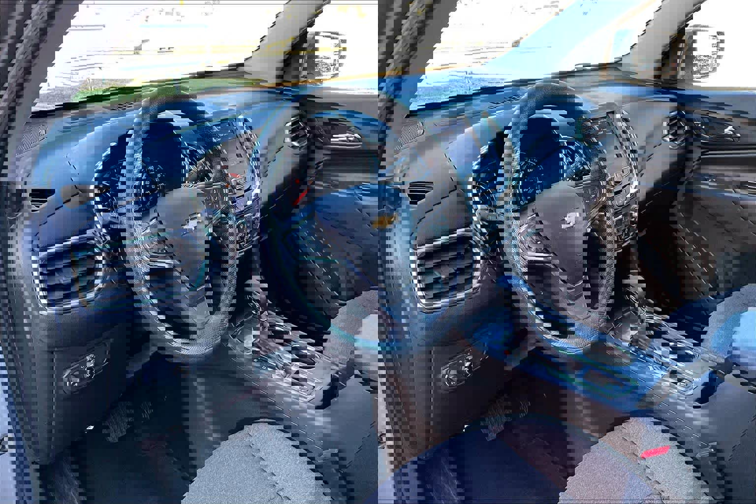 Used 2023 Chevrolet Equinox LT image 15