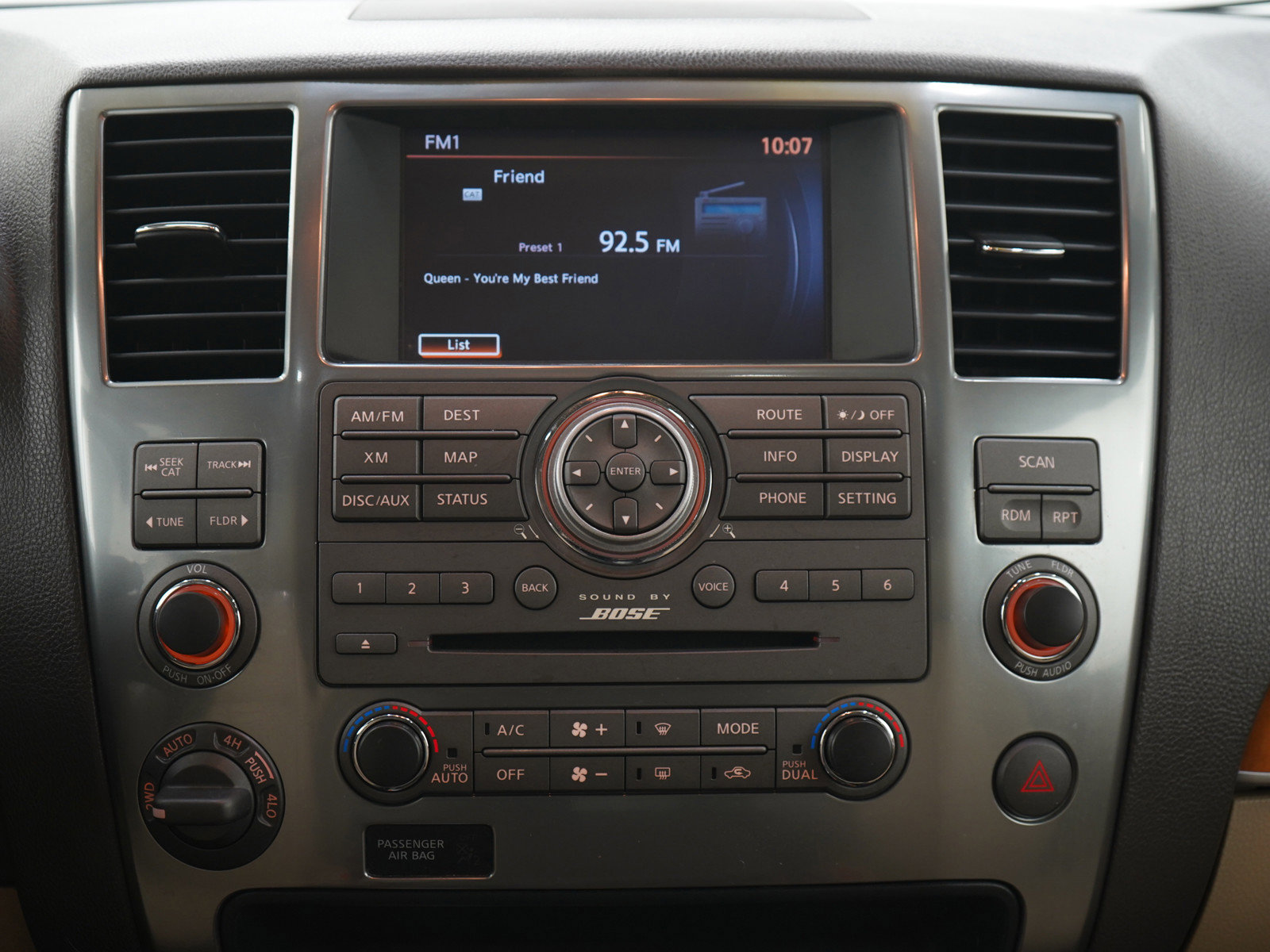 Used 2014 Nissan Armada Platinum w/ Platinum Reserve Package AWD/4WD image 18