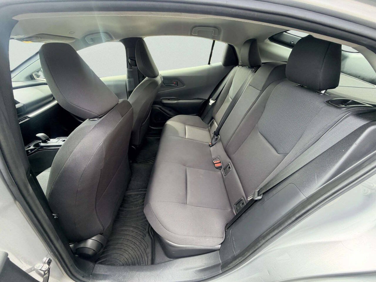 Used 2023 Toyota Prius LE FWD image 20