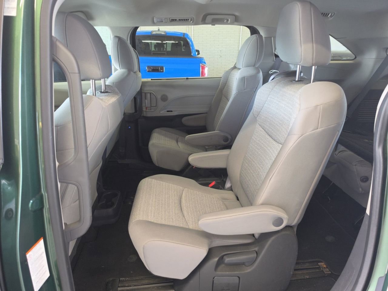 Used 2022 Toyota Sienna LE FWD image 8