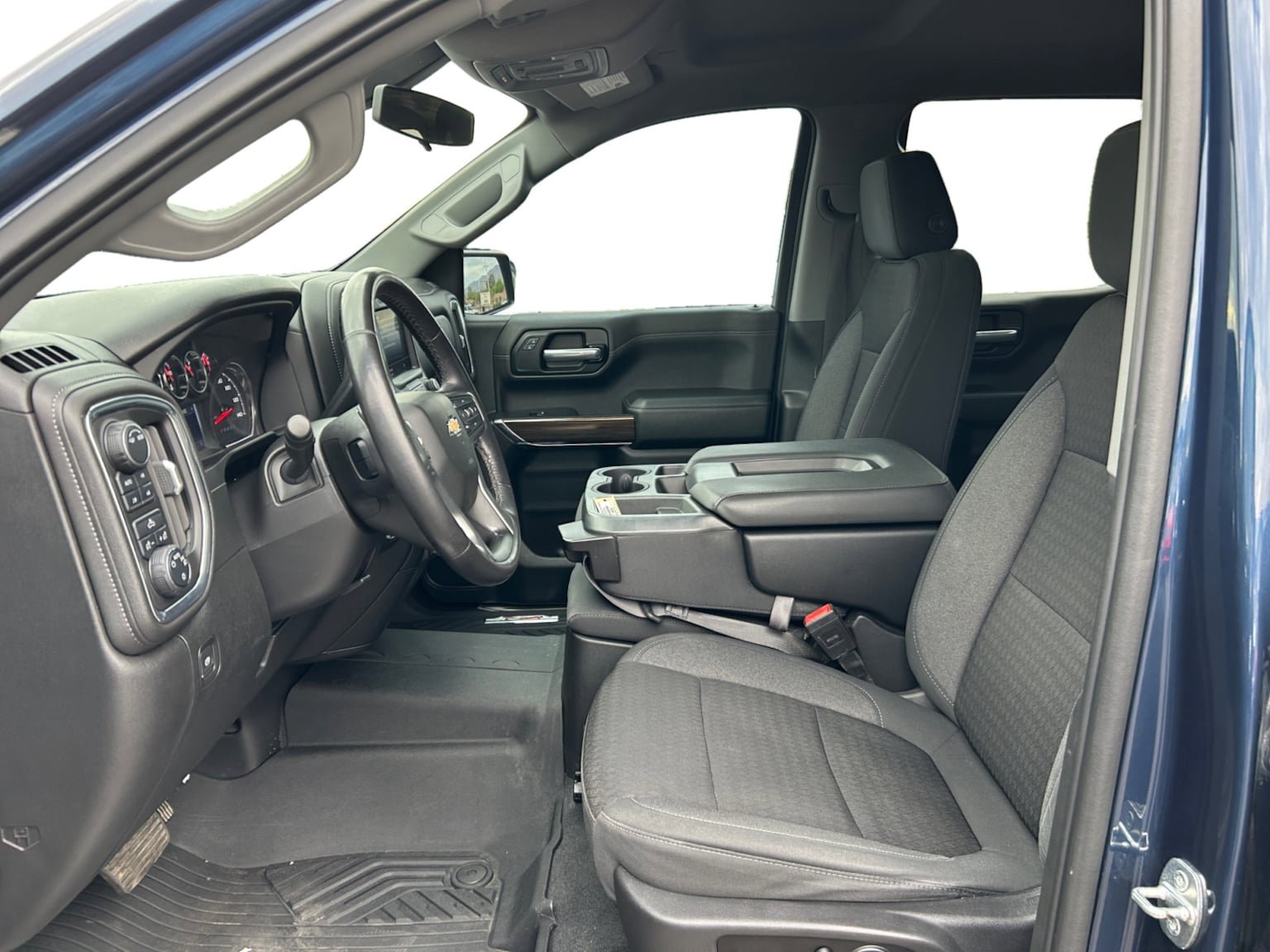 Used 2021 Chevrolet Silverado 1500 LT w/ Texas Edition Plus image 10