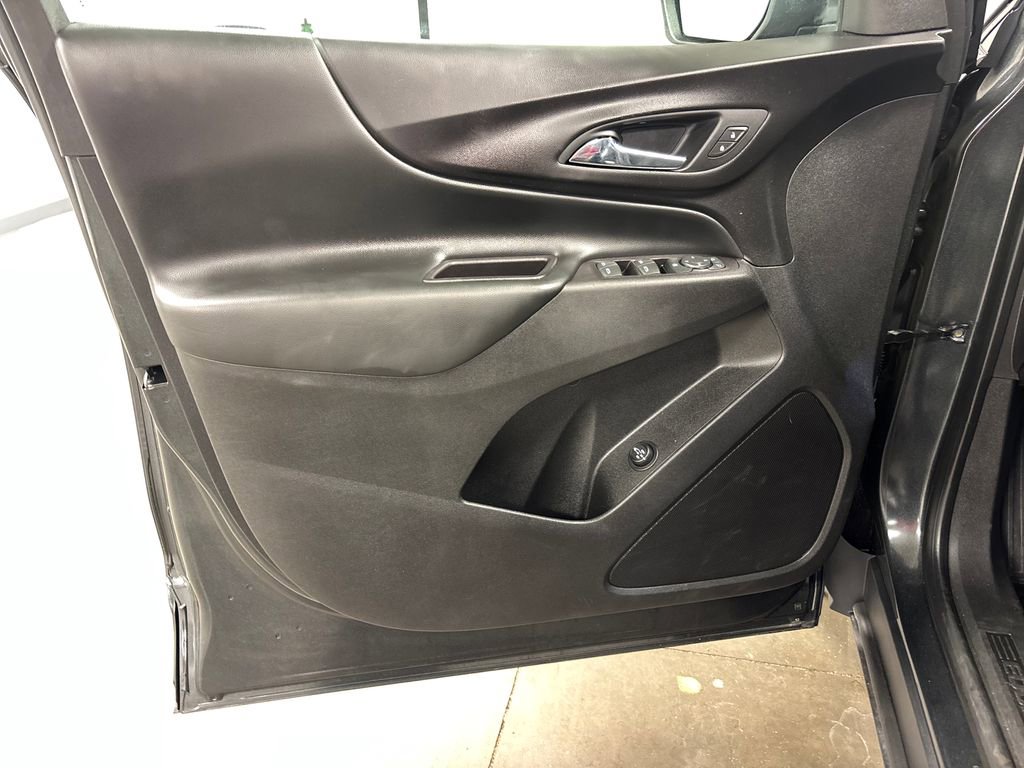 Used 2018 Chevrolet Equinox LT AWD/4WD image 22