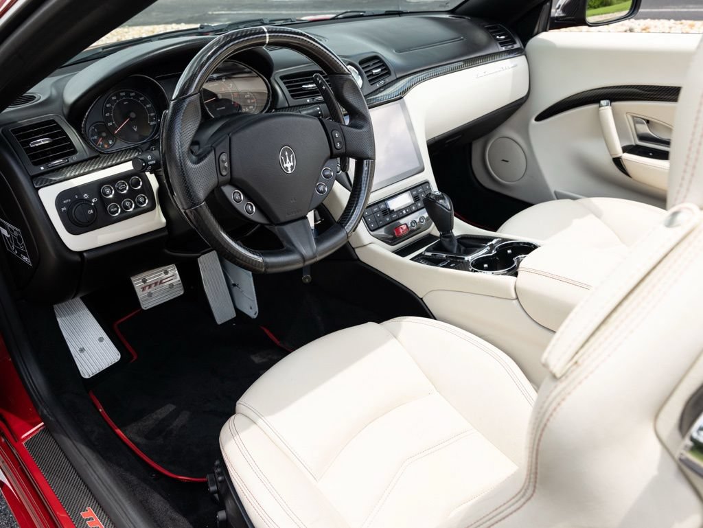 Used 2017 Maserati GranTurismo Convertible RWD image 22