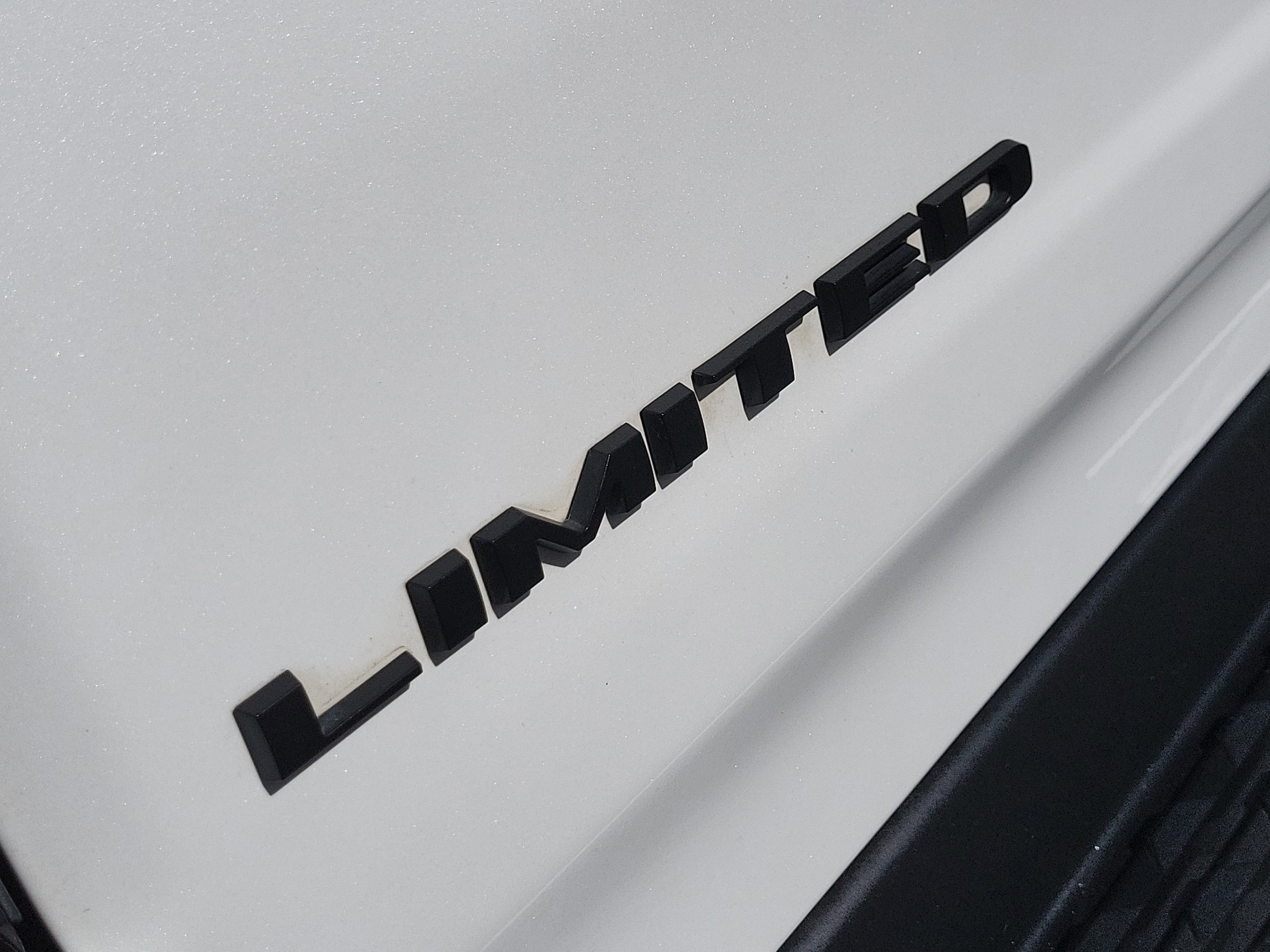 Used 2021 RAM 1500 Limited w/ Night Edition image 17