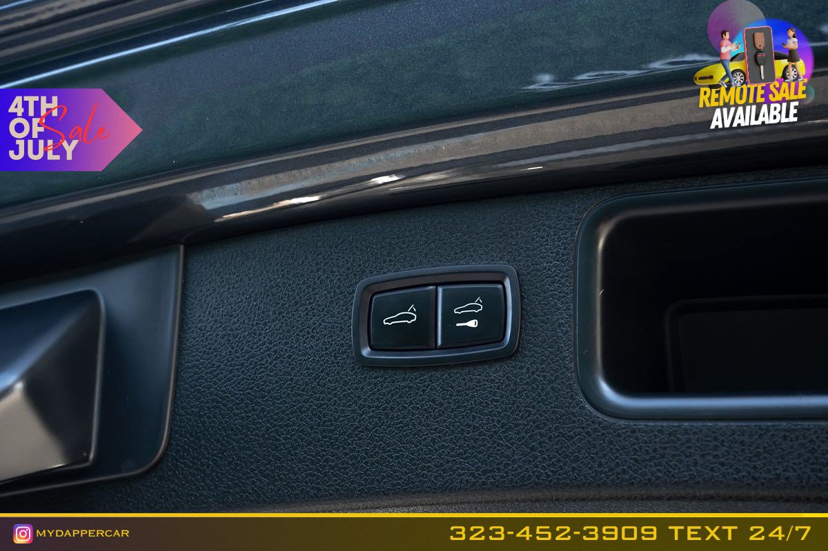 Used 2019 Porsche Macan AWD/4WD image 18