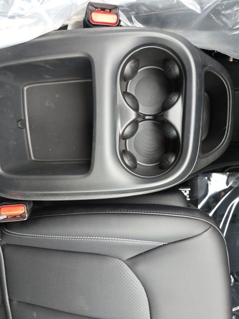 New 2025 Chrysler Pacifica Select w/ Uconnect Theater Family Group image 16