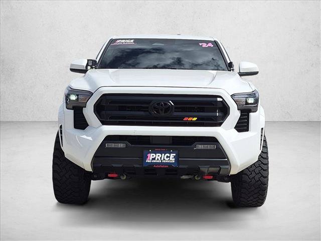 Used 2024 Toyota Tacoma SR5 AWD/4WD image 2