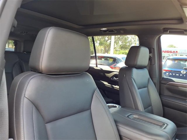 Used 2023 Chevrolet Suburban Z71 w/ Luxury Package image 23