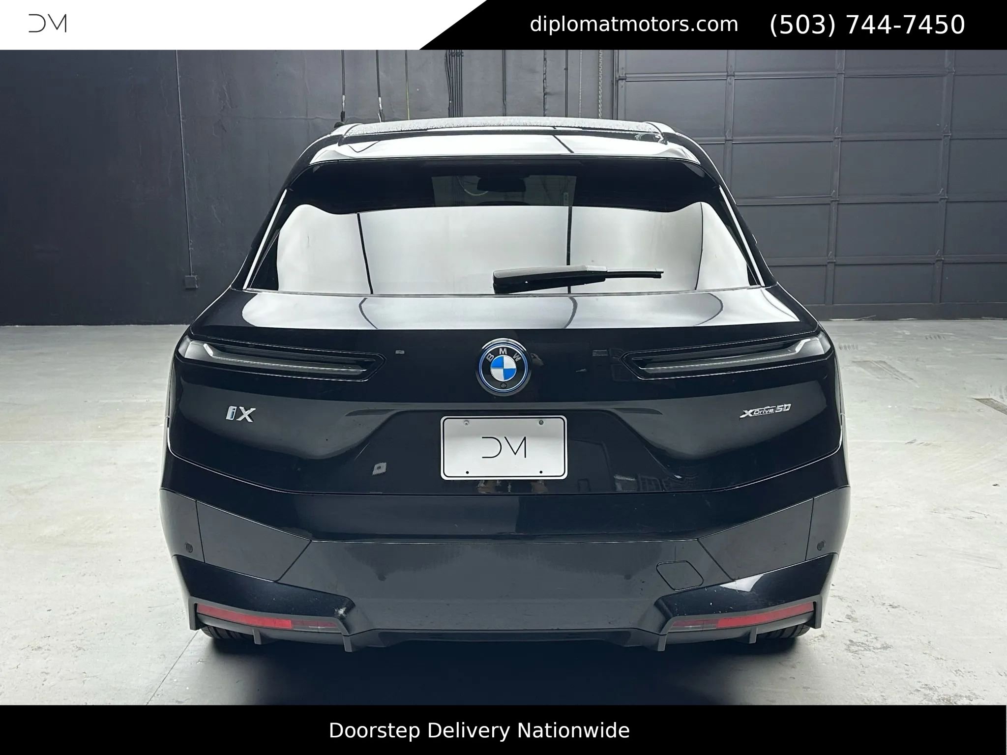 Used 2024 BMW iX xDrive50 w/ Sport Package image 6