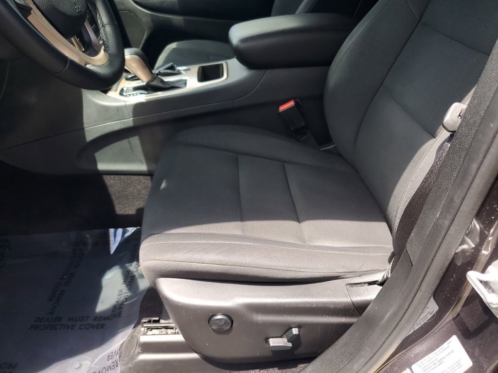 Used 2017 Jeep Grand Cherokee Laredo w/ Quick Order Package 2BE RWD image 20